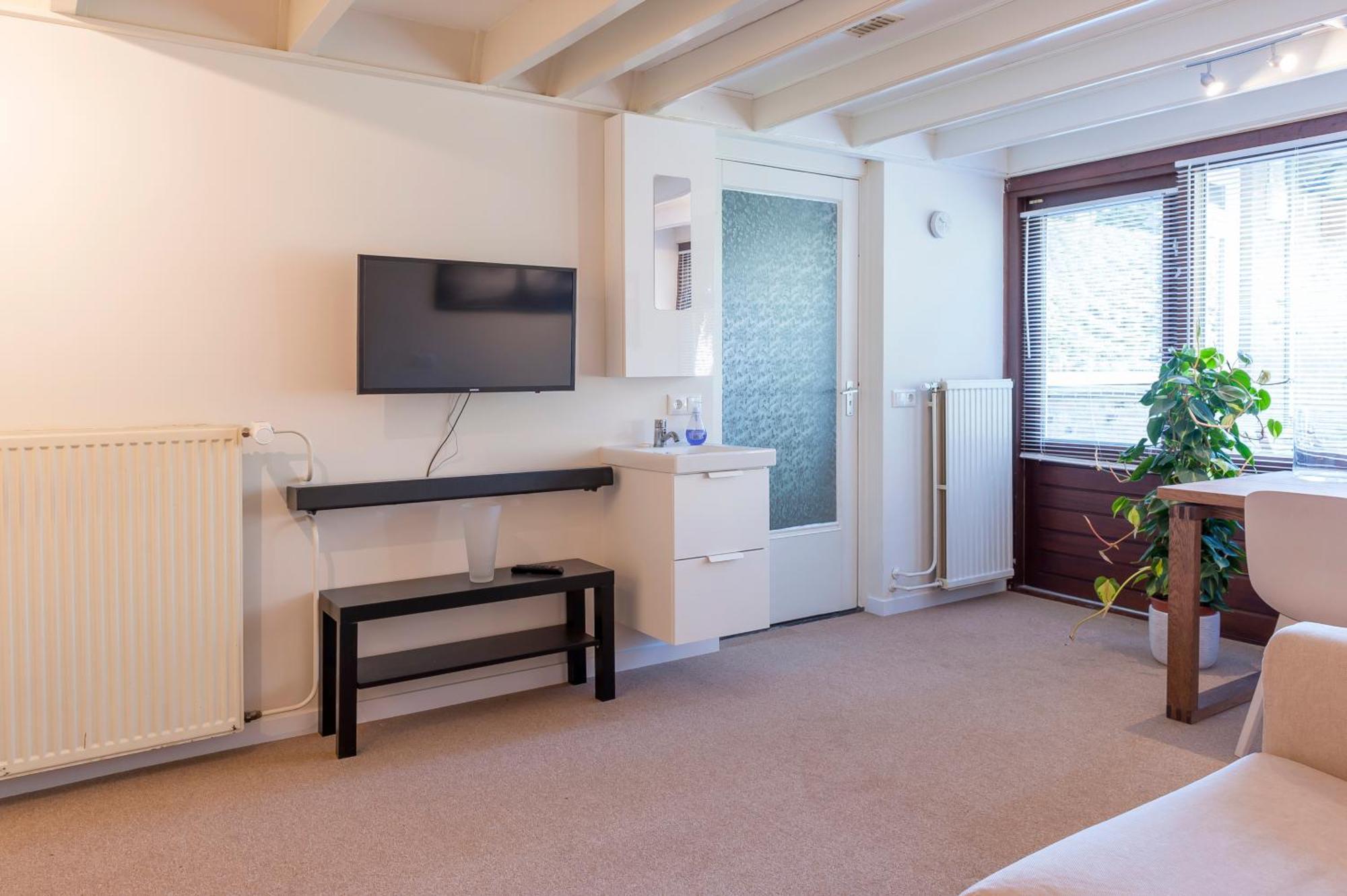 Backroom In Villa With Private Garden Very Near Centre And Tue Ейндховен Екстериор снимка